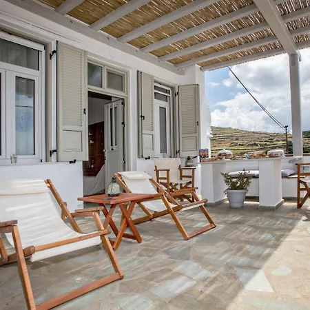 カントリーハウス Xατζηράδος *