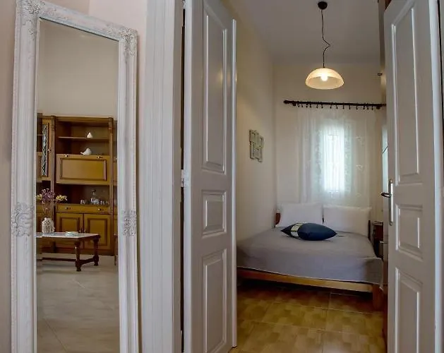 Xατζηράδος Chatzirados